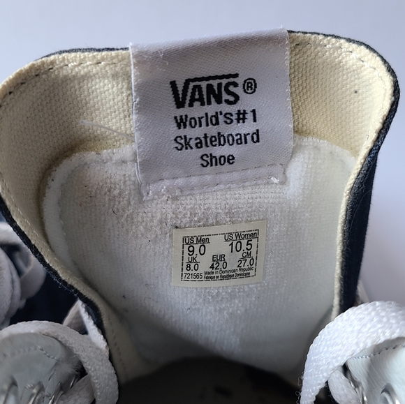 Vans - Picture 5 of 6